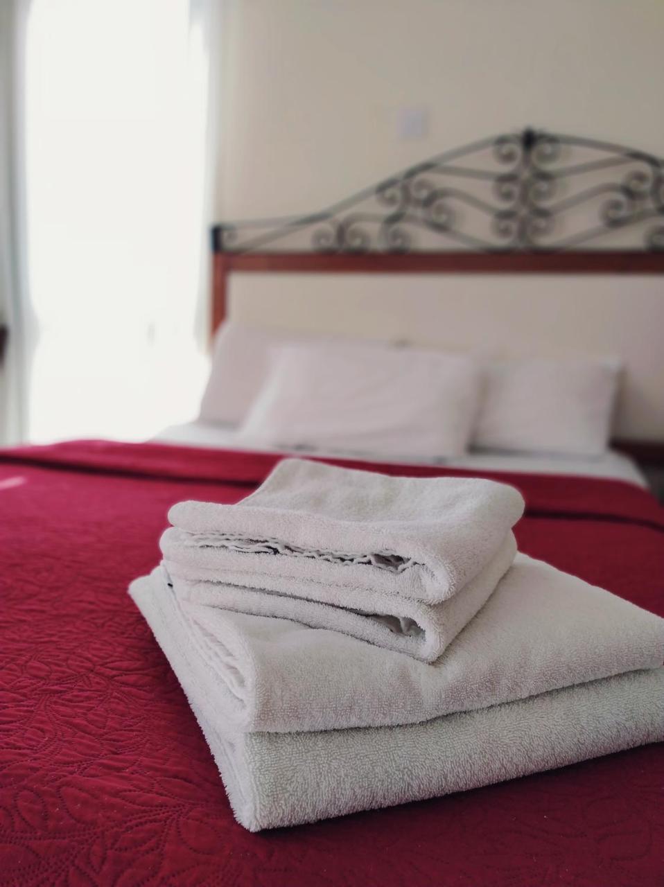 Mackenzie Beach Hotel Larnaca Extérieur photo